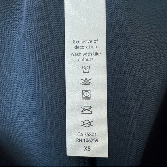 Lululemon Noir Wide Leg Cropped Pants Size 10 Navy Blue Tie Waist Culottes - Picture 11 of 16